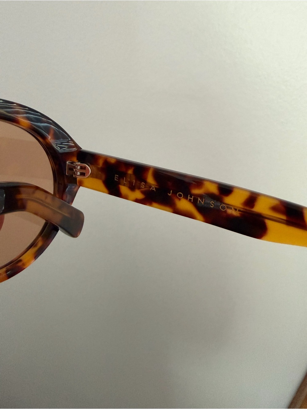Tortoiseshell Aviator Sunglasses with Brown Lenses - Picture 5 of 5